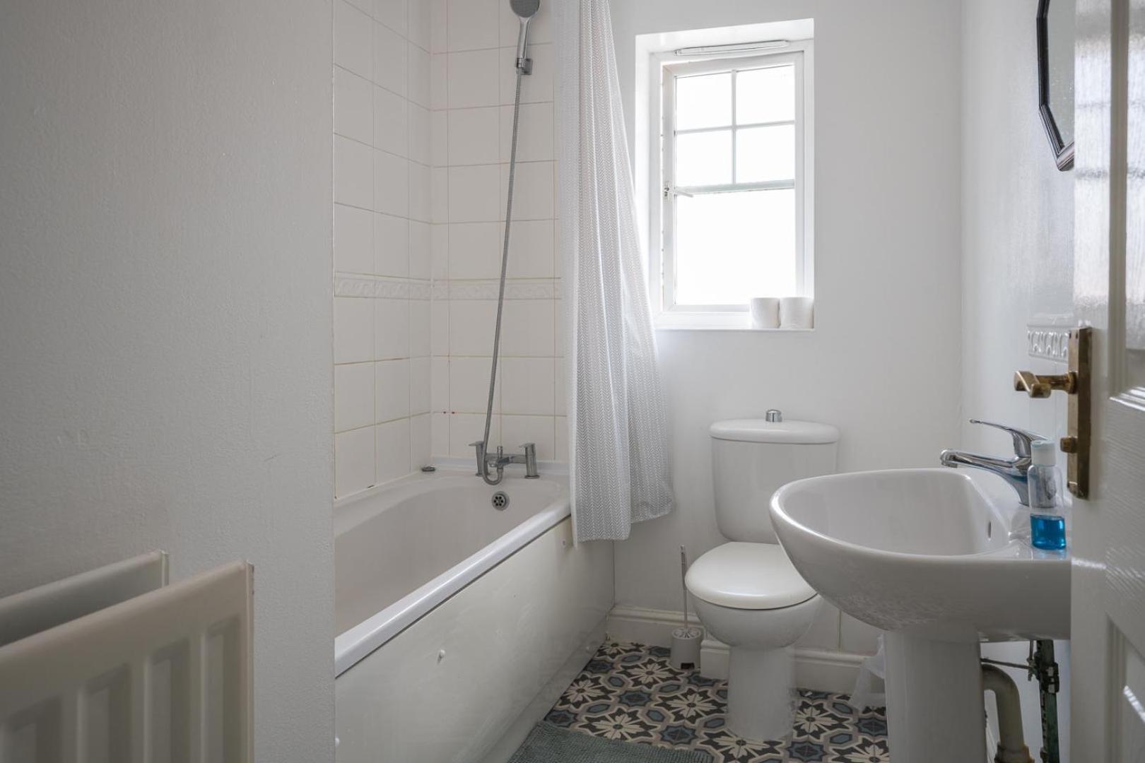 House-Sleeps7-Parking-Garden-Sportschannels Maidstone Buitenkant foto