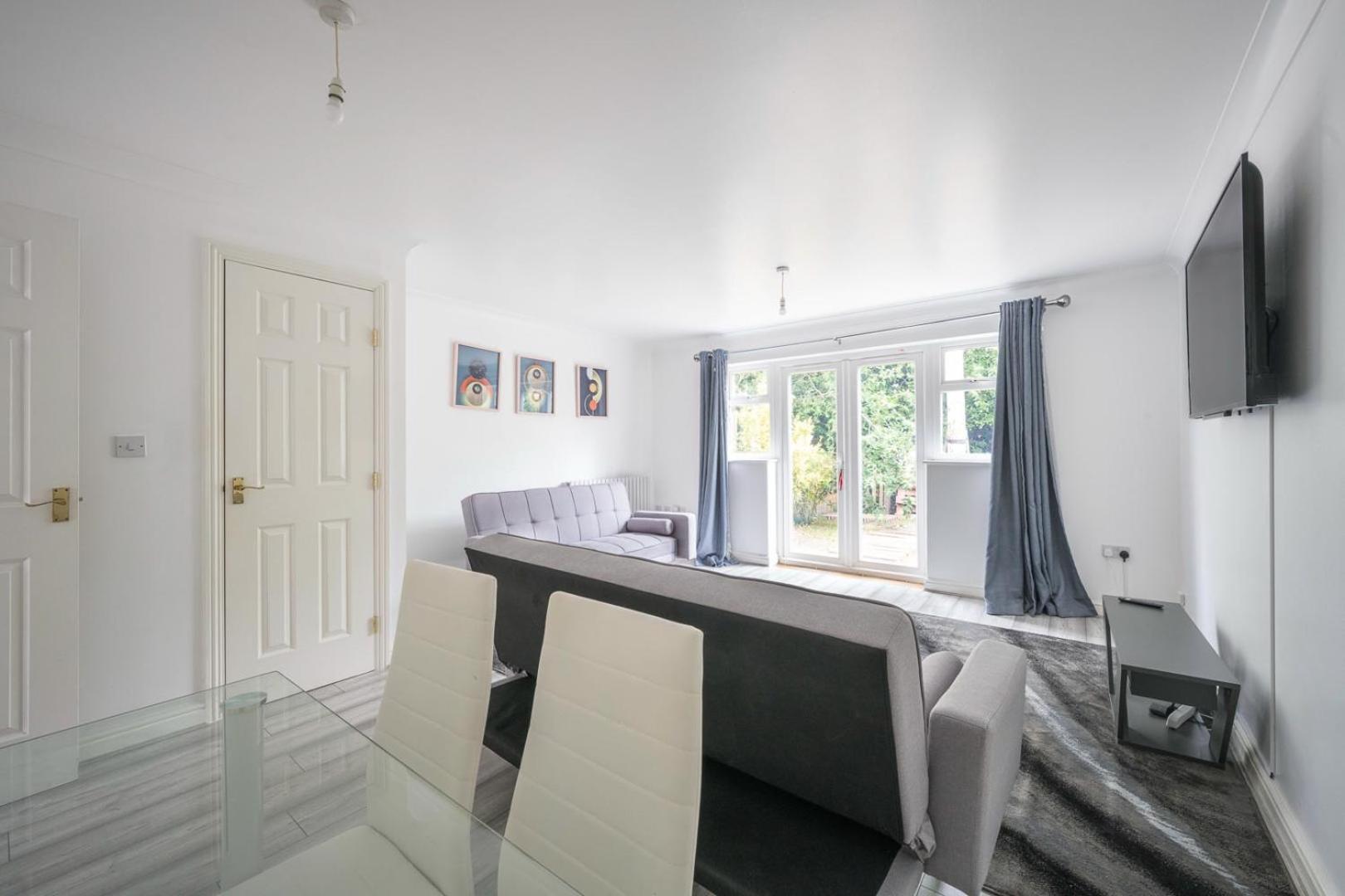 House-Sleeps7-Parking-Garden-Sportschannels Maidstone Buitenkant foto