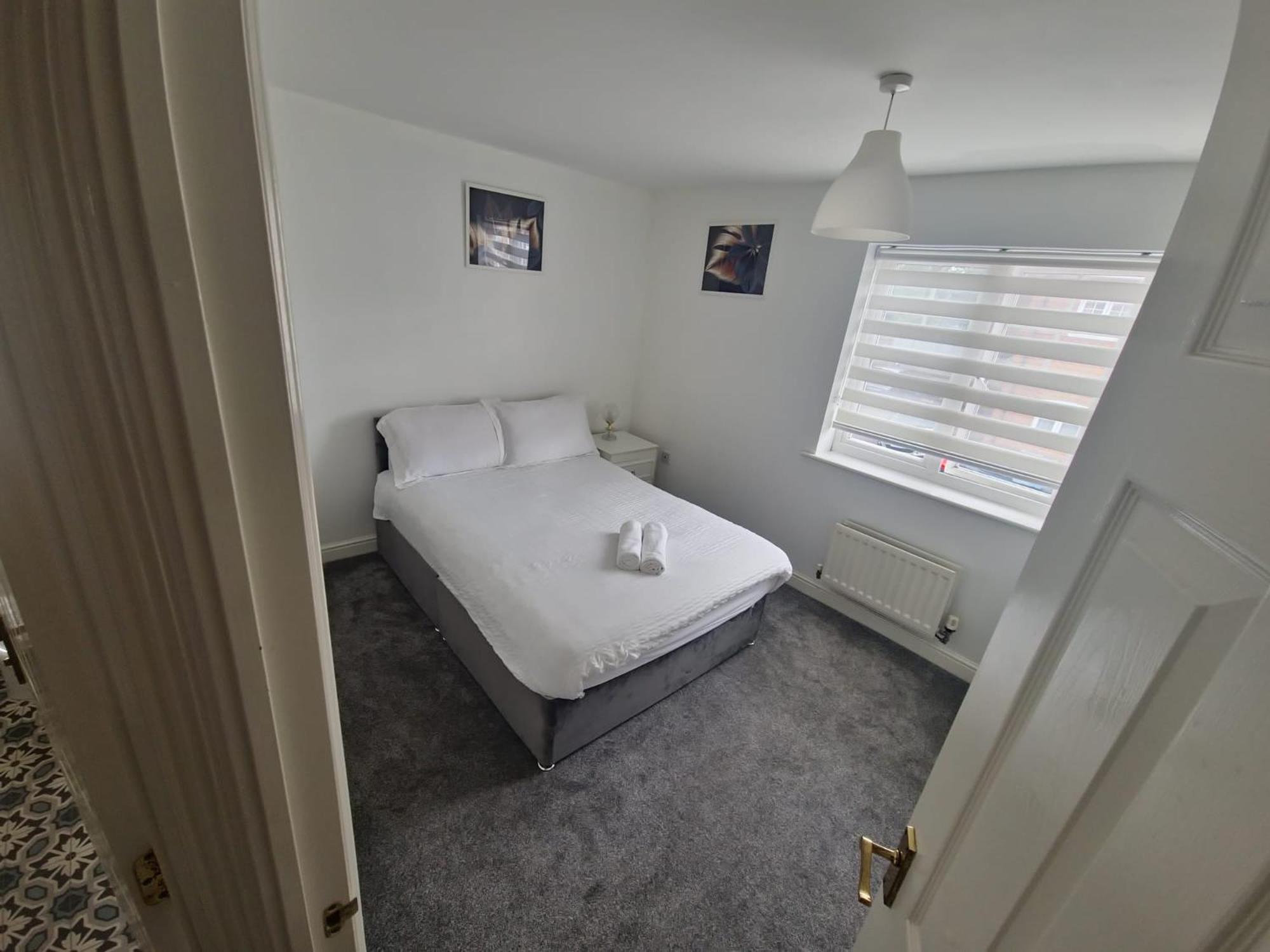 House-Sleeps7-Parking-Garden-Sportschannels Maidstone Buitenkant foto